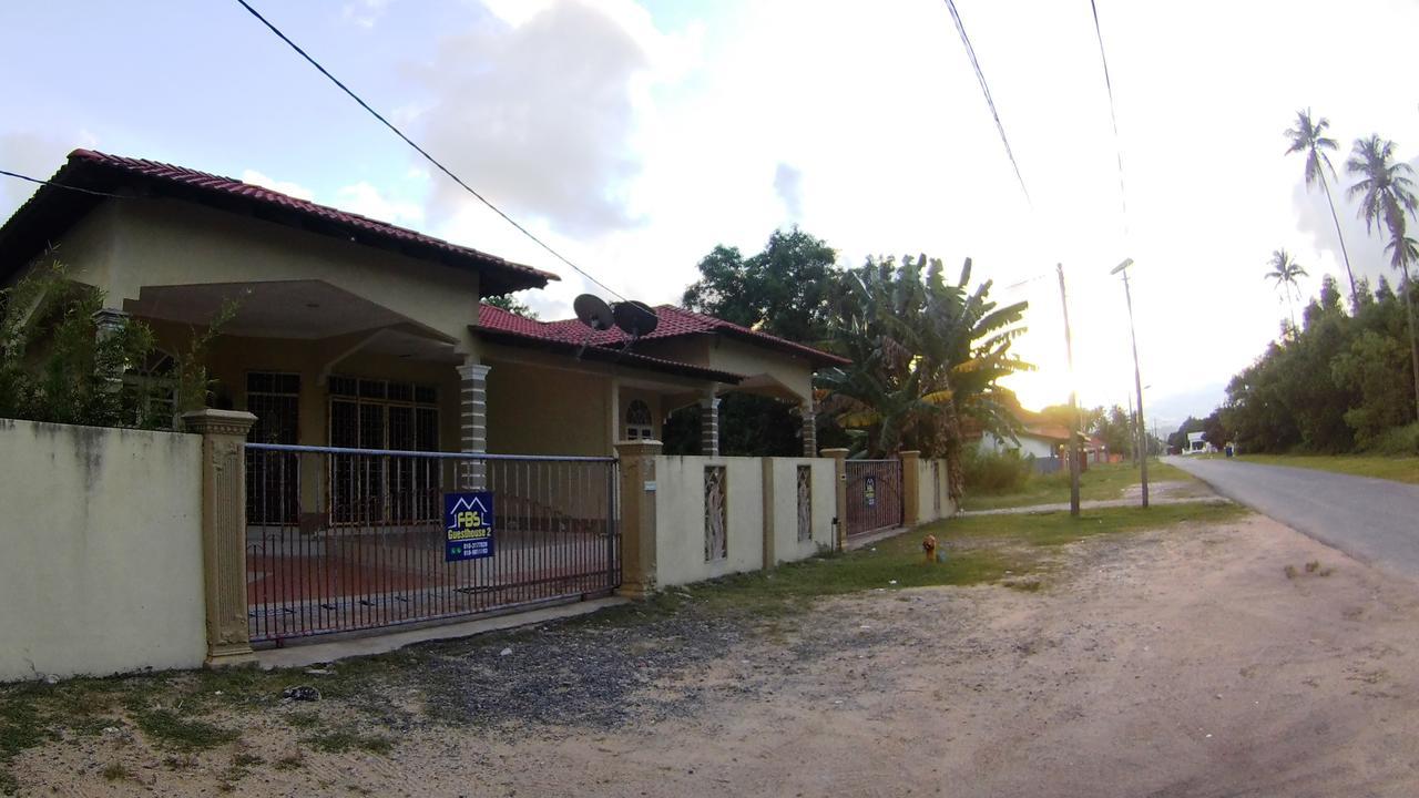 Fbs Guesthouse Дунгун Екстериор снимка