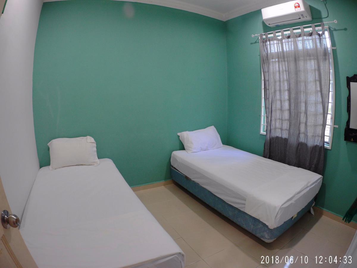 Fbs Guesthouse Дунгун Екстериор снимка