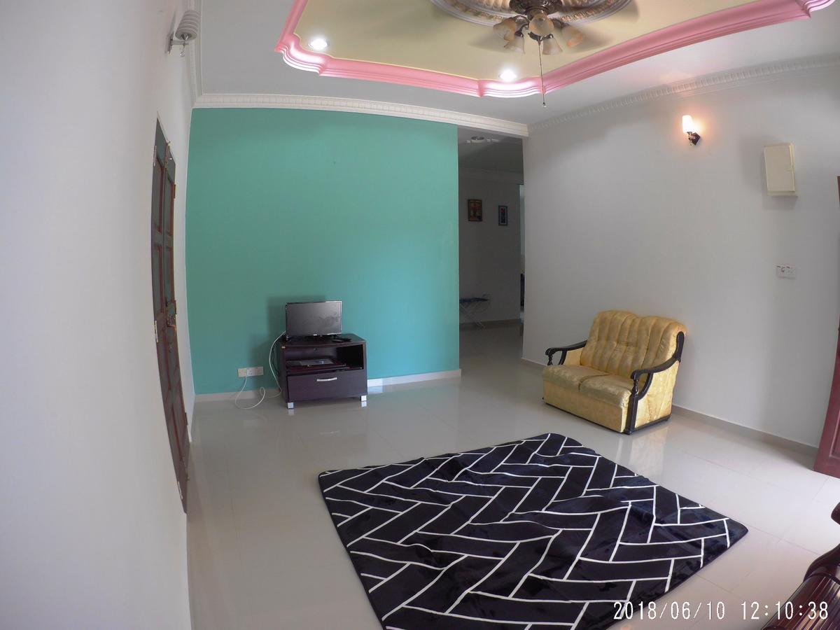 Fbs Guesthouse Дунгун Екстериор снимка