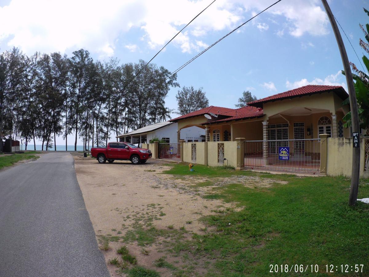 Fbs Guesthouse Дунгун Екстериор снимка